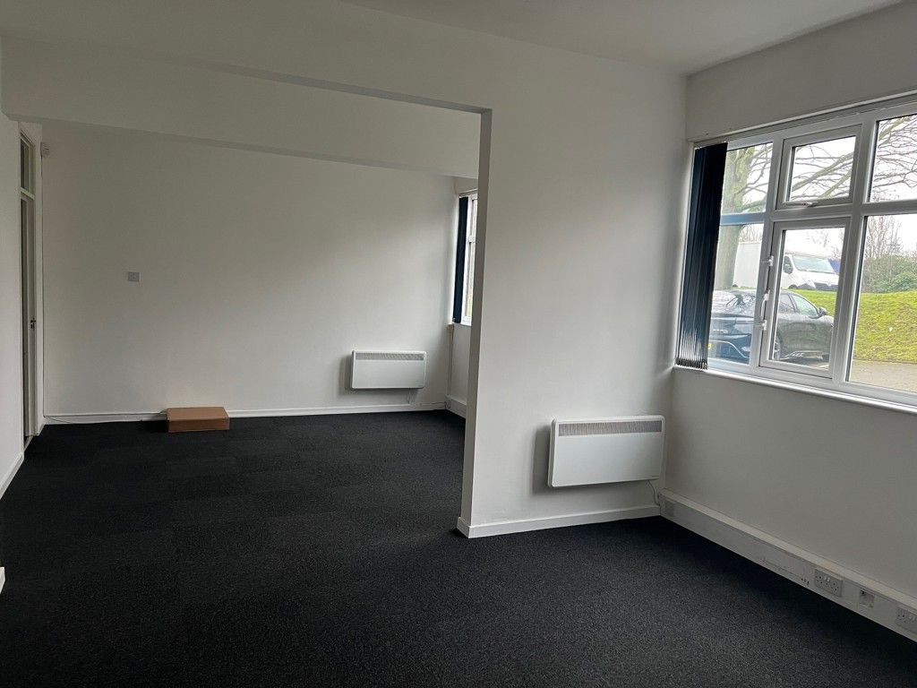 Property photo 3 of 5 Photo 4