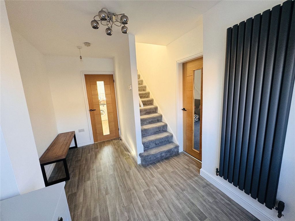 Property photo 2 of 21 Picture No. 42