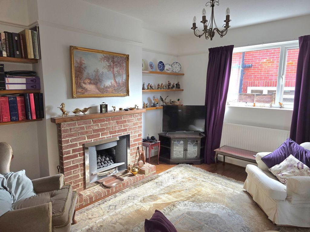 Property photo 3 of 23