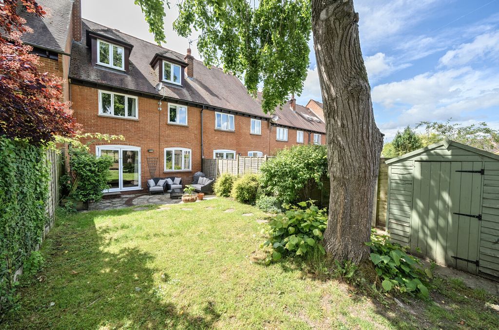 Property photo 1 of 18 1300633-3-68370d3...