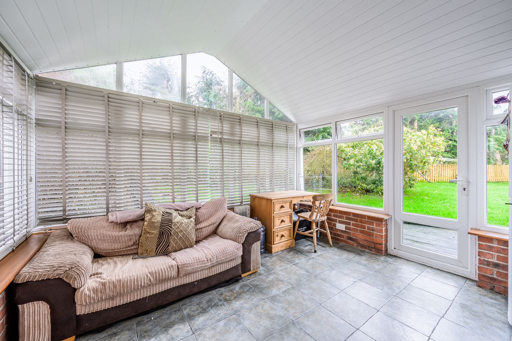 Property photo 2 of 14 Conservatory