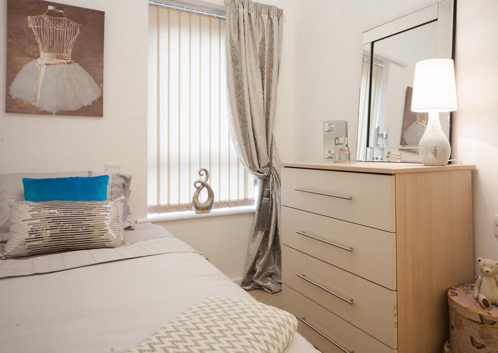 Property photo 3 of 8 Show Apartment Bedroom 2