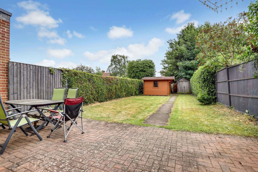 Property photo 3 of 16 Garden