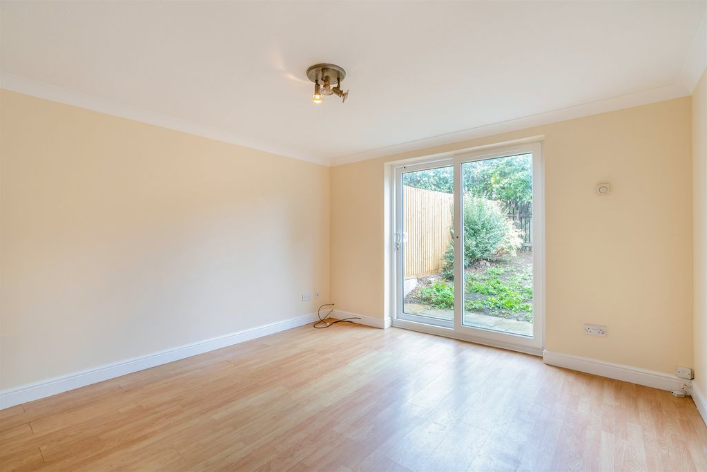 Property photo 3 of 22