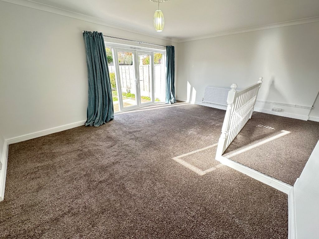 Property photo 2 of 21 4433025