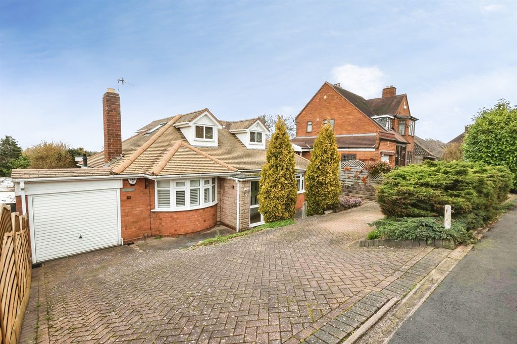 Property photo 1 of 31