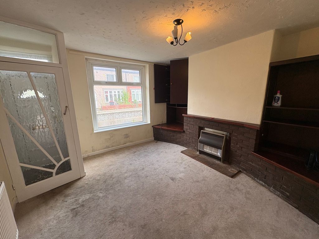 Property photo 2 of 6