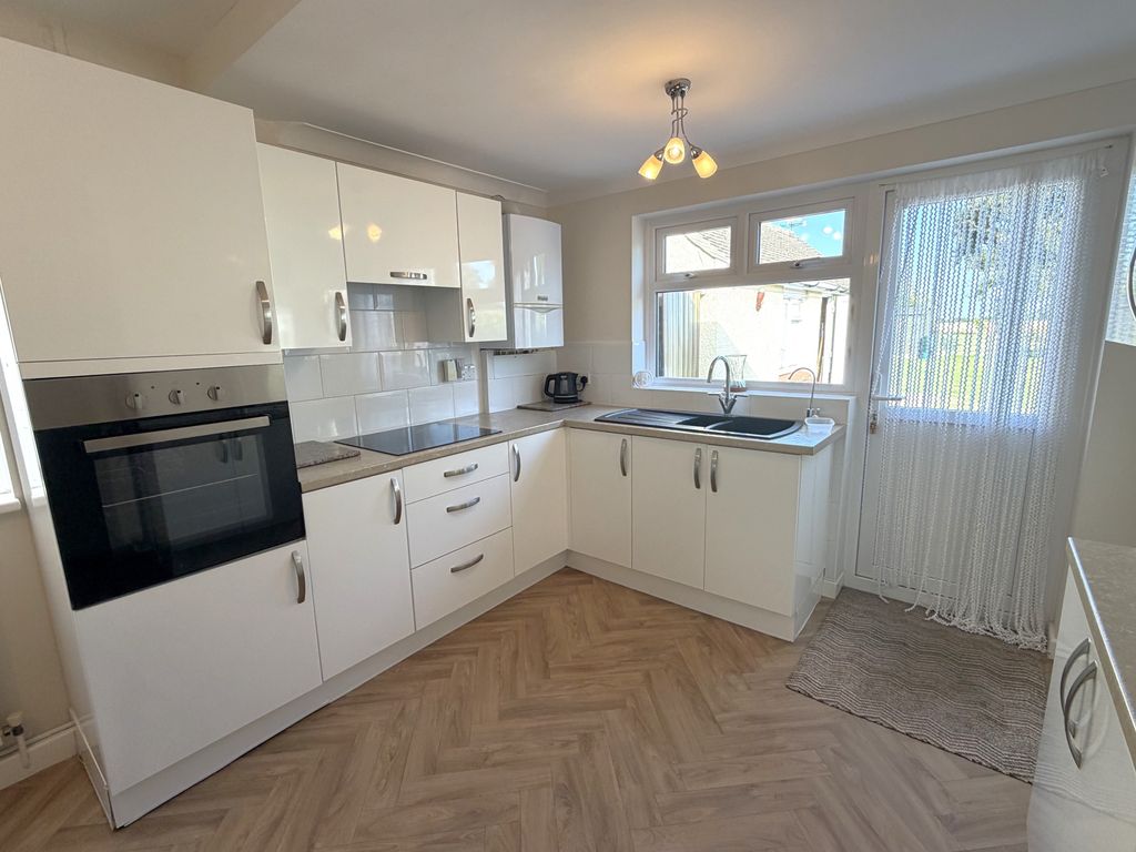 Property photo 3 of 26 The Street 146 - Kitchen New 1