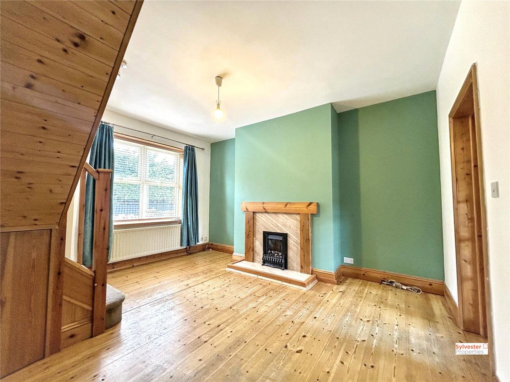 Property photo 3 of 16 Picture No. 10