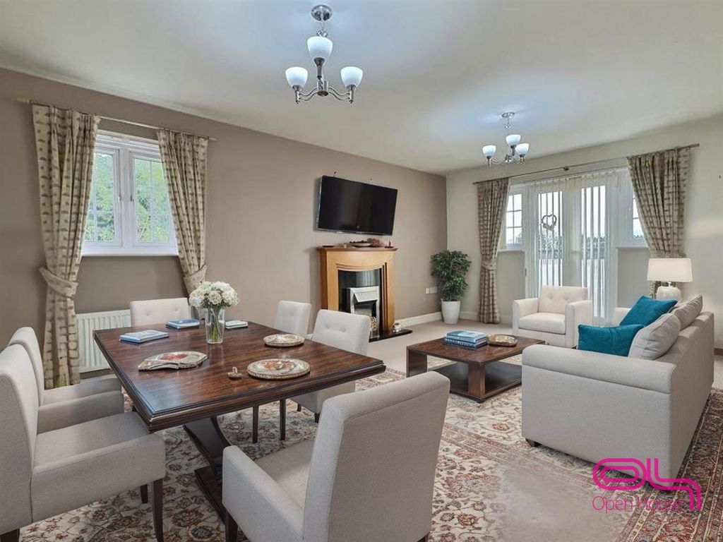 Property photo 2 of 15 Open Plan Lounge Dining Room