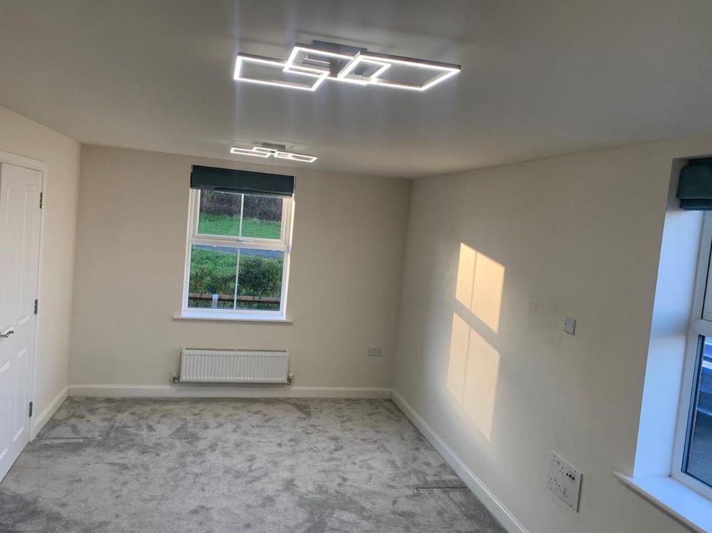 Property photo 3 of 12 Balcony