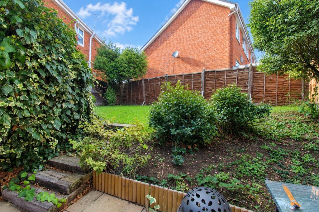 Property photo 2 of 16 Picture No. 05