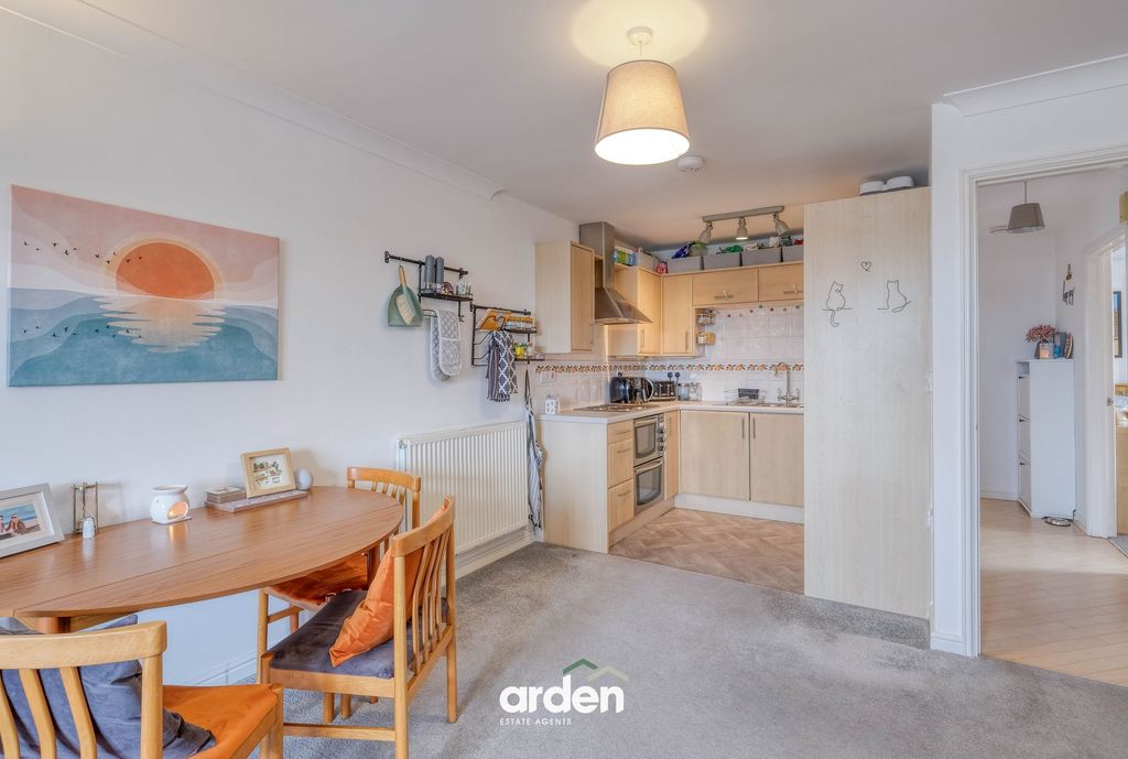 Property photo 3 of 16