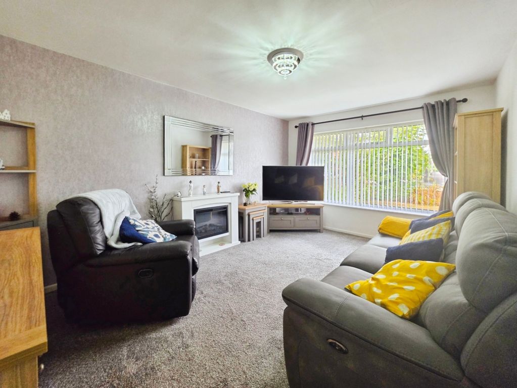 Property photo 2 of 15 Pbox-Img.Jpg