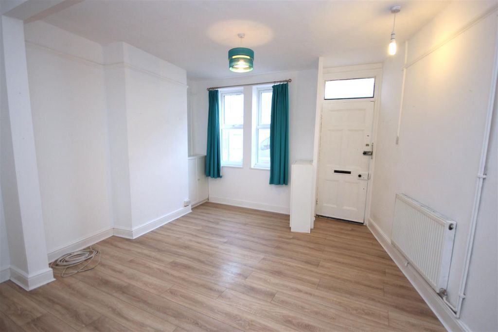 Property photo 3 of 10 Img_9337.Jpg