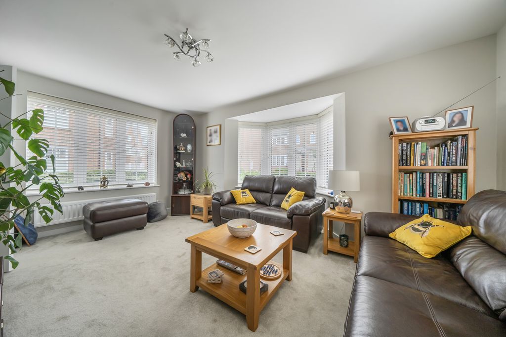 Property photo 3 of 21