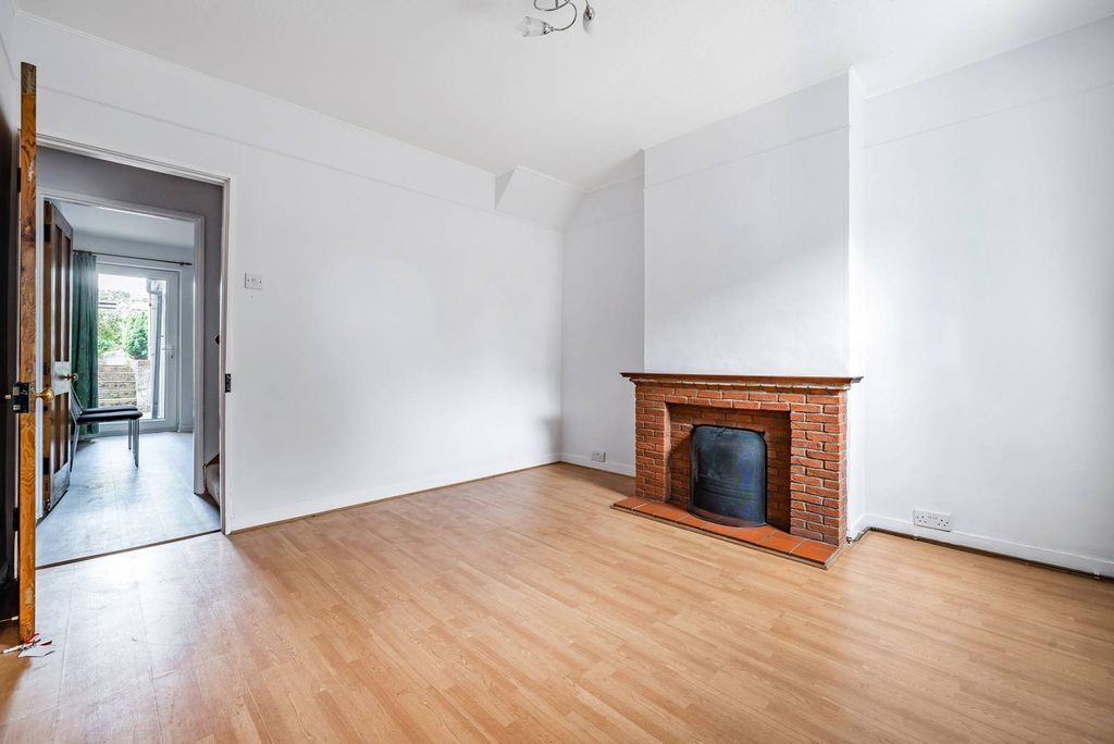 Property photo 2 of 15