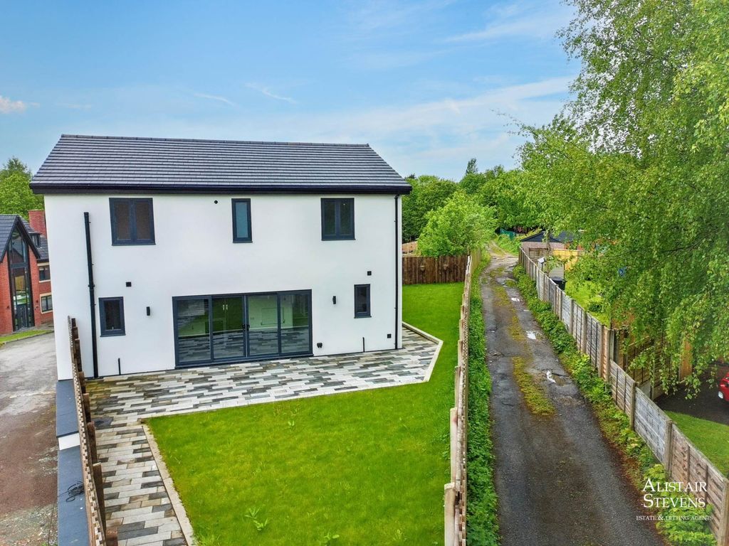 Property photo 2 of 34