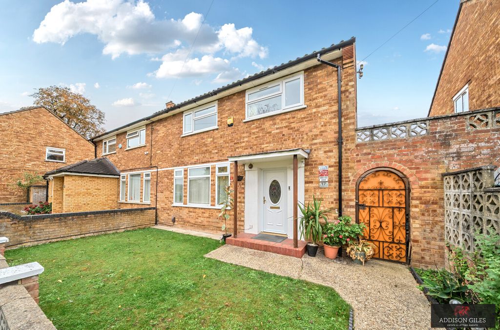 Property photo 1 of 20 Photo 4