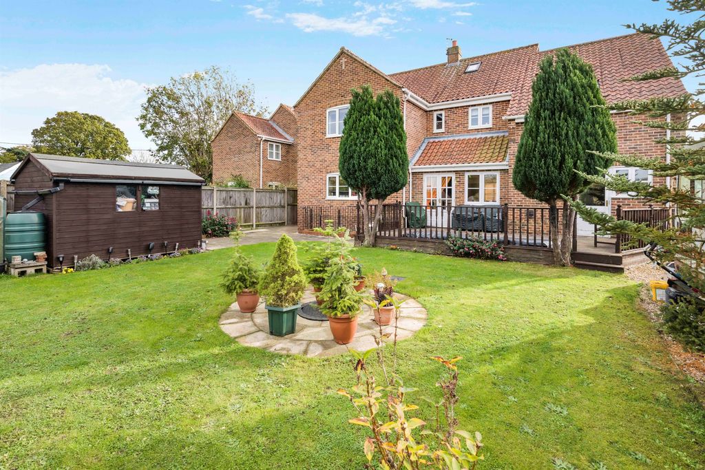 Property photo 3 of 14