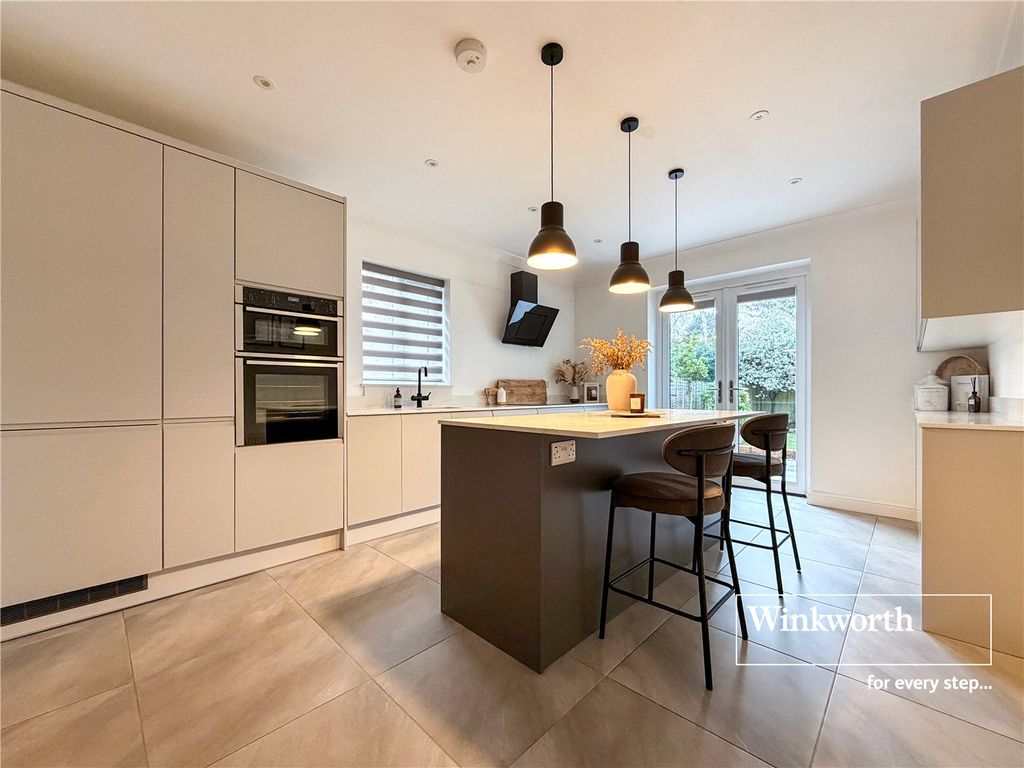 Property photo 2 of 23 Picture No. 08