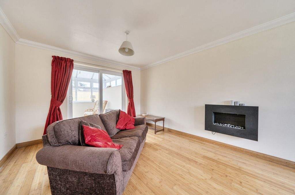 Property photo 3 of 17 1471486-14-6A21d0...