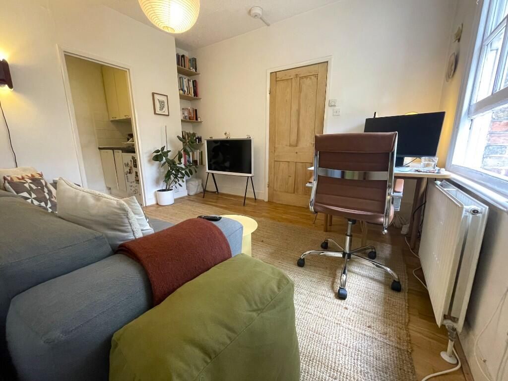 Property photo 2 of 12