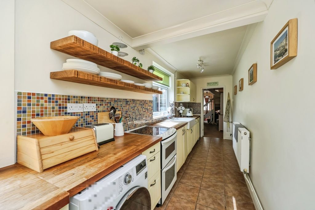 Property photo 3 of 17 Pbox-Img.Jpg