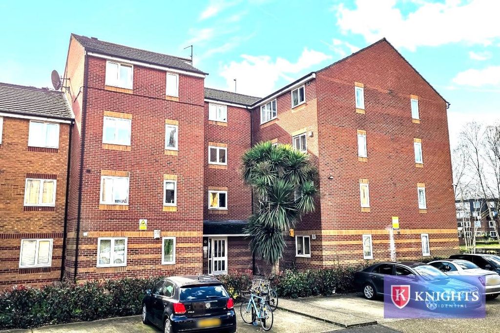 Property photo 2 of 18