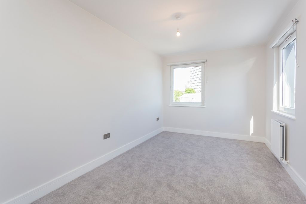 Property photo 3 of 11 Picture No. 20