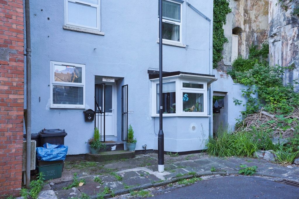 Property photo 1 of 10 Pbox-Img.Jpg
