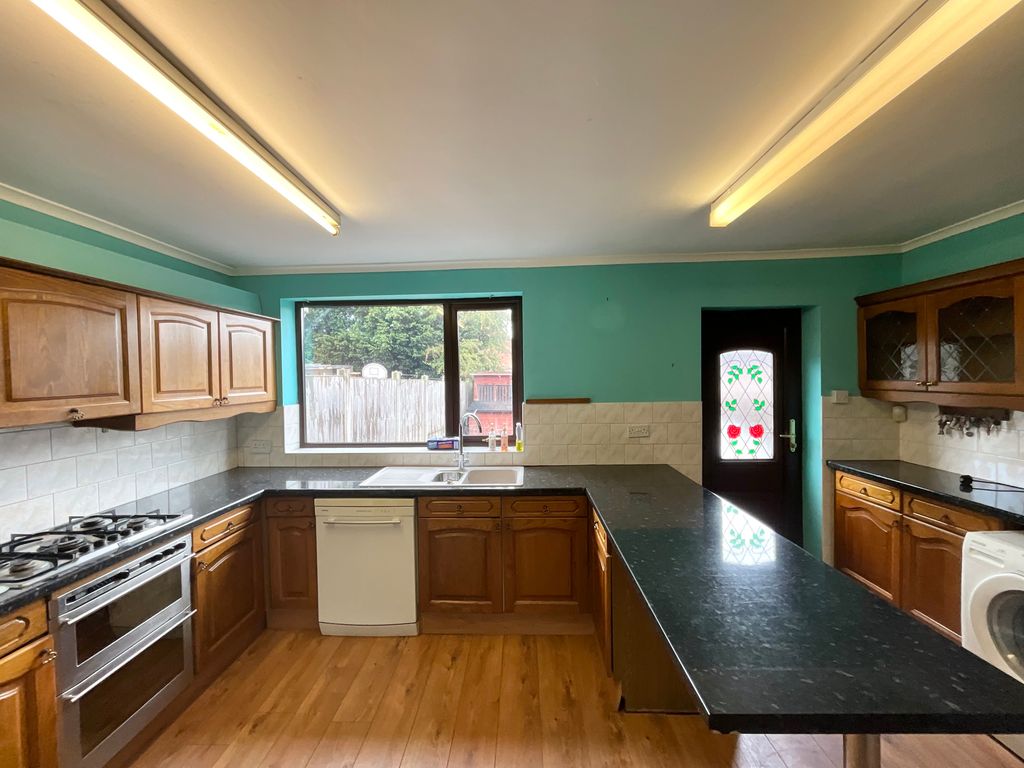 Property photo 3 of 18 Img_7824