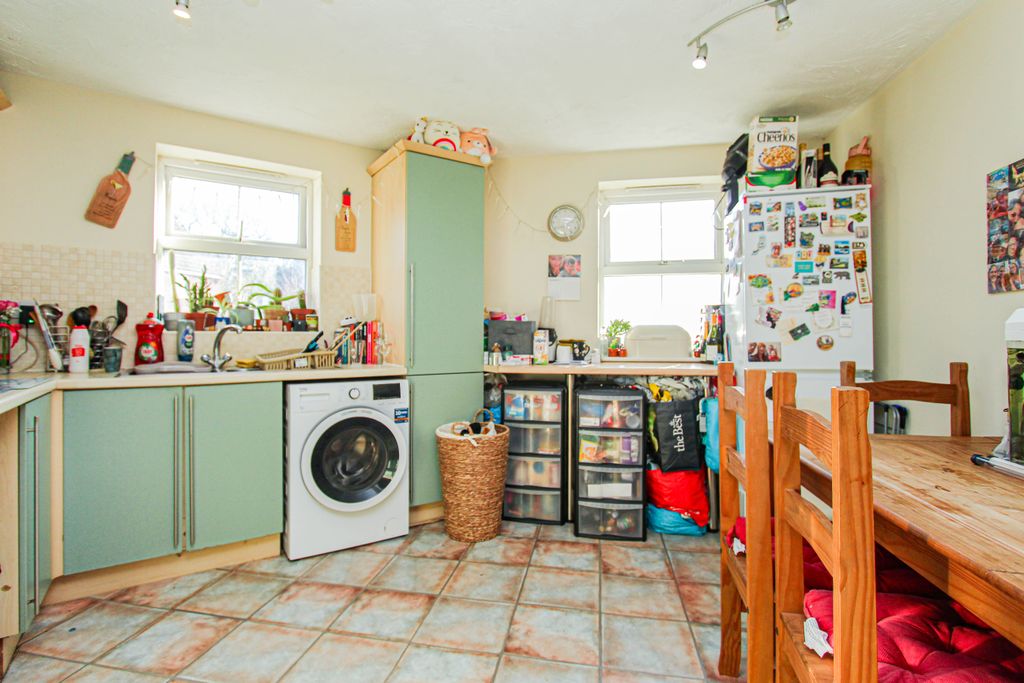 Property photo 3 of 7 Kitchen/Breakfast Room