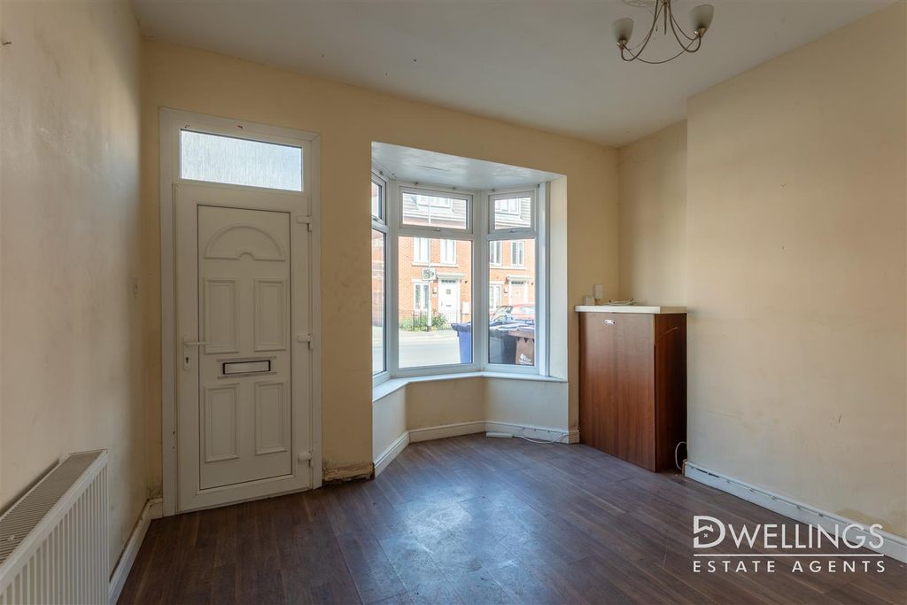 Property photo 2 of 15 Dwelest- 178 Shobnall Street, De14 2Hn-0002.Jpg