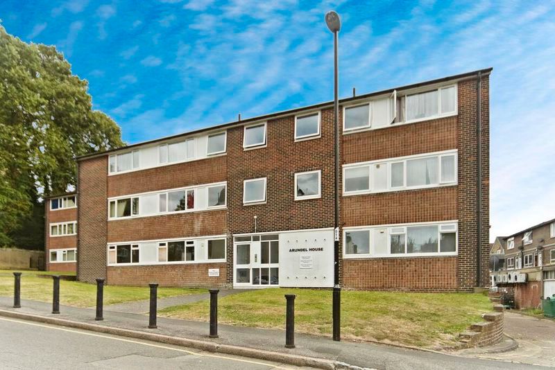 Property photo 1 of 10 Photo 2