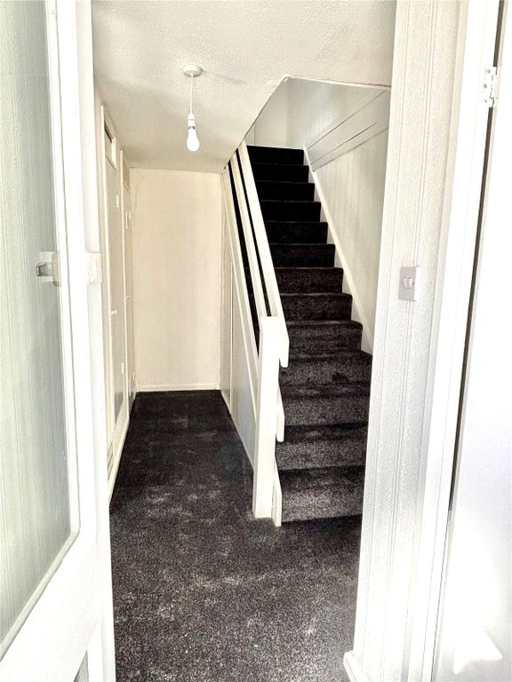 Property photo 2 of 12 Hallway