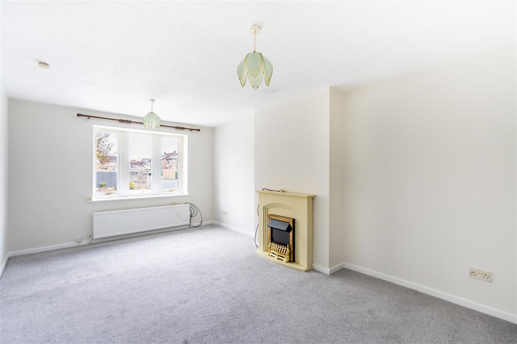 Property photo 2 of 6 16Pw-4.Jpg