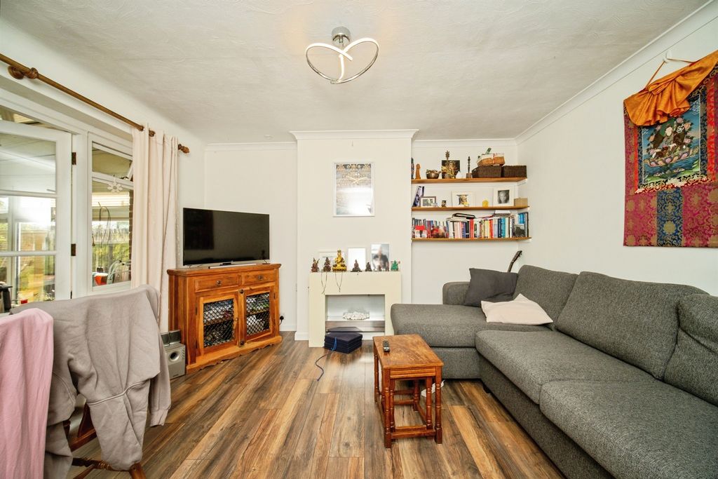 Property photo 2 of 14