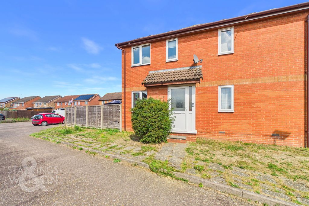 Property photo 2 of 19