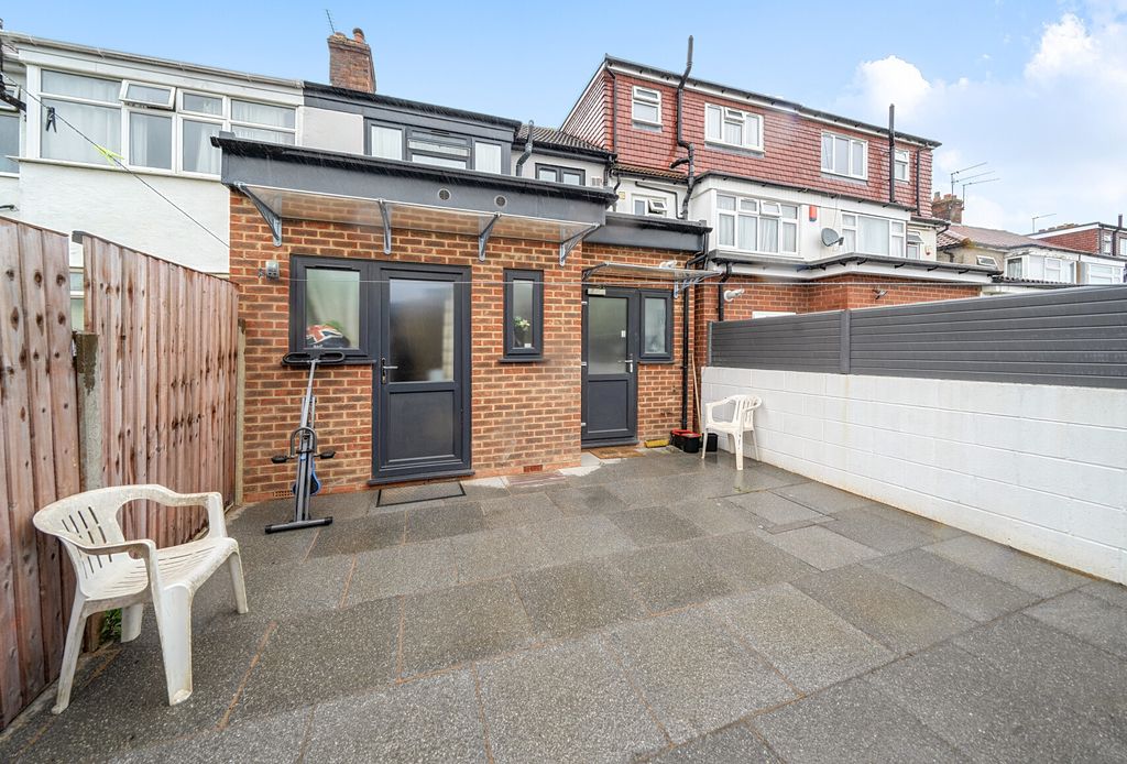 Property photo 2 of 15 1462735-13-6A2008...