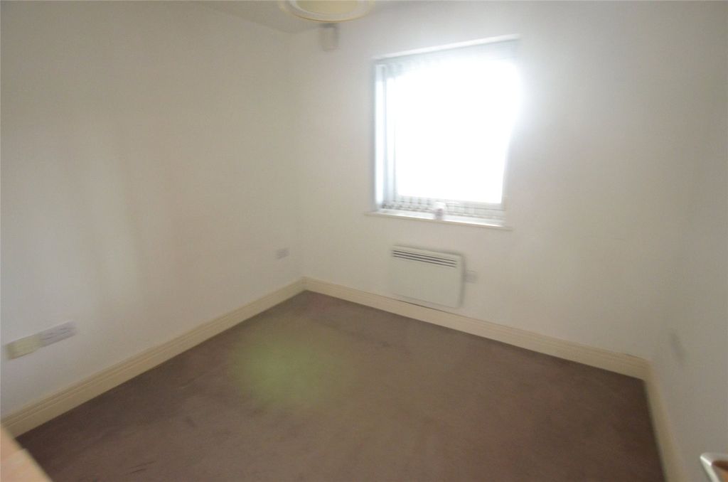 Property photo 3 of 4 Picture No. 02
