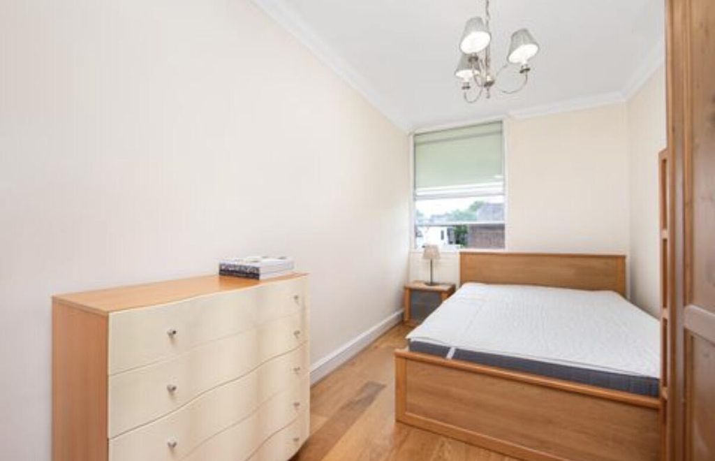 Property photo 3 of 11 Bedroom