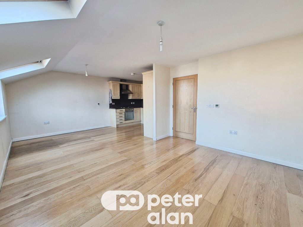 Property photo 3 of 12 Image