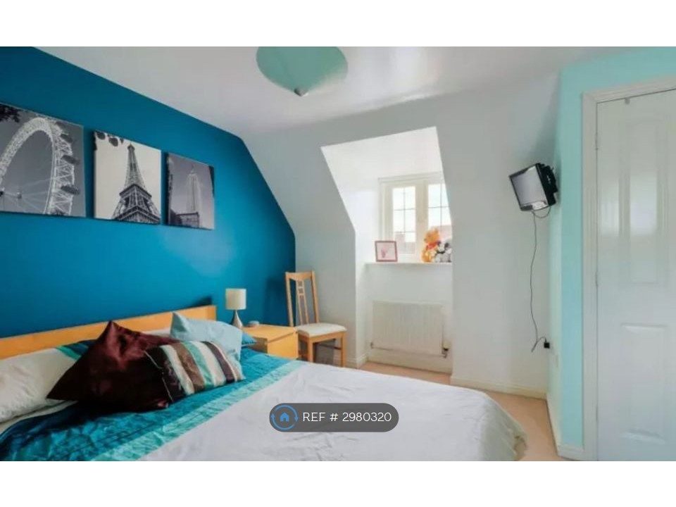 Property photo 2 of 9