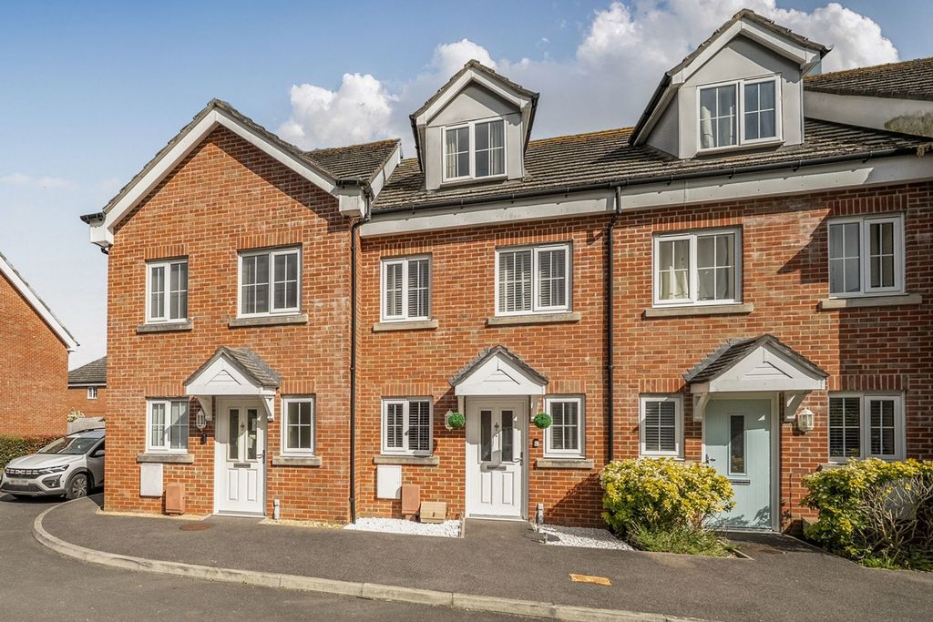 Property photo 1 of 21