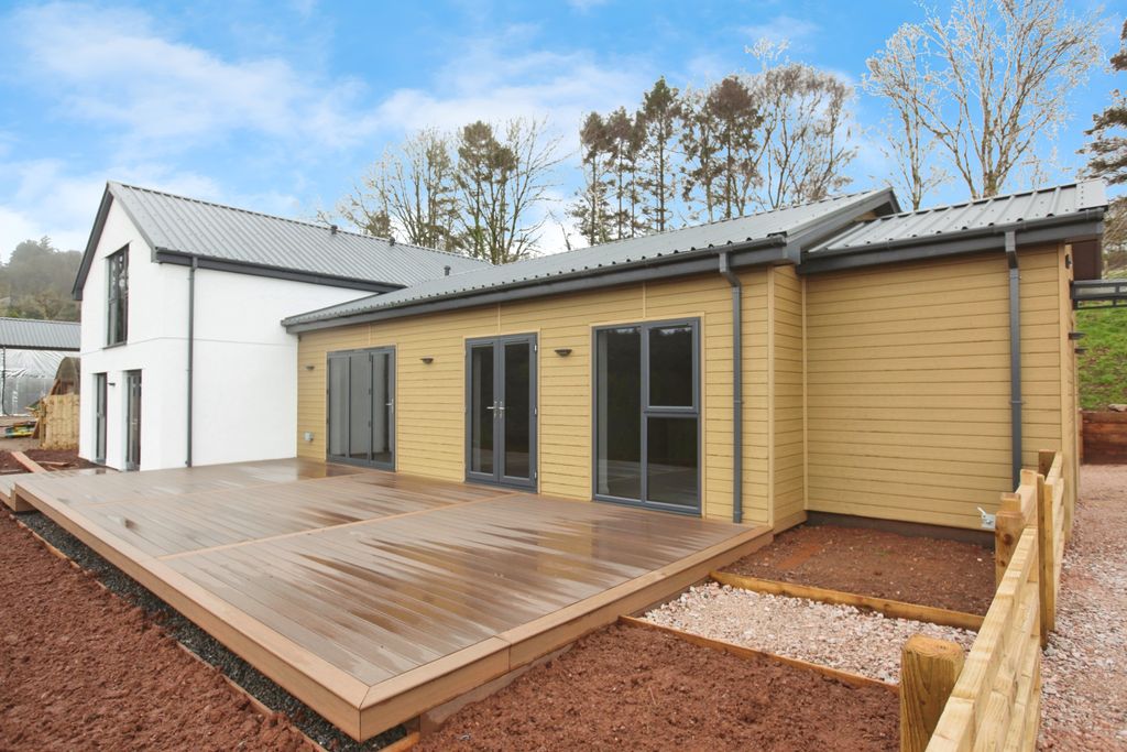 Property photo 2 of 26 Barn 2