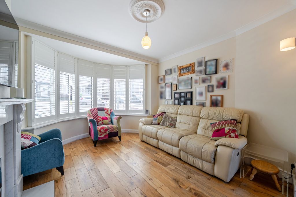 Property photo 3 of 18 1487093-21-6A4Bab...