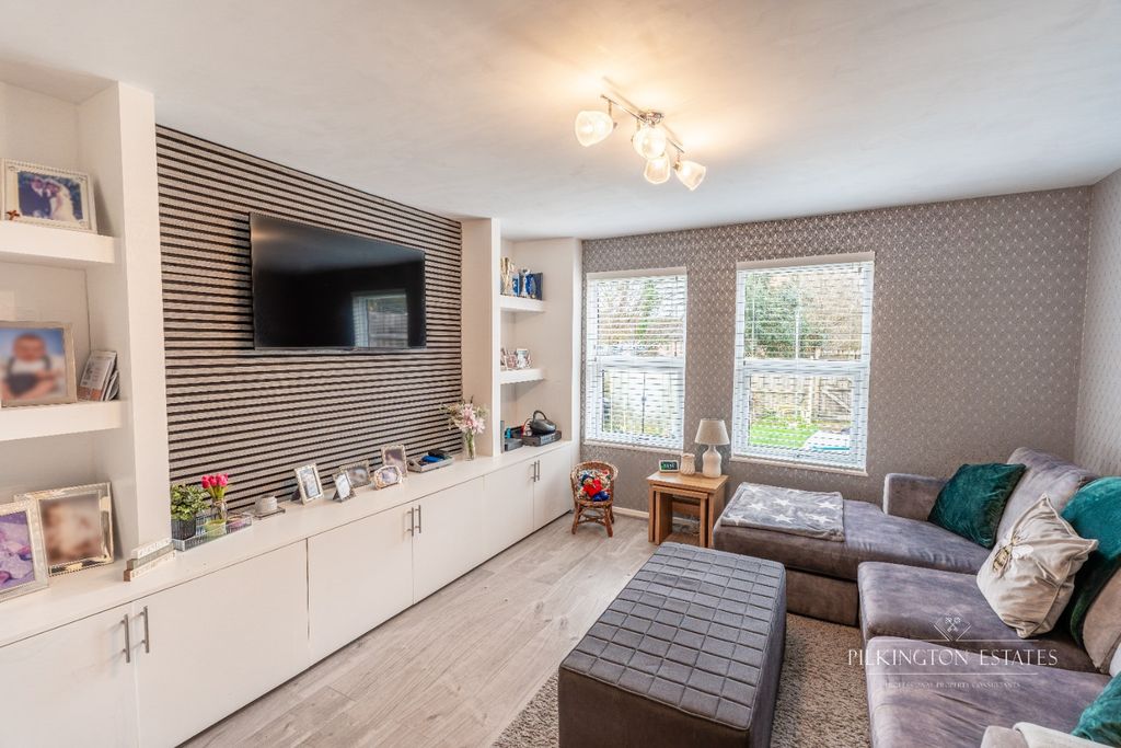 Property photo 2 of 10 4866033