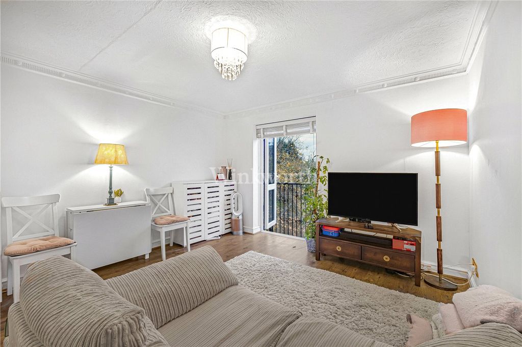 Property photo 1 of 18 Picture No. 10