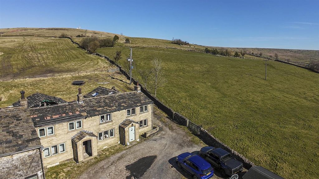 Property photo 1 of 30 Aerial Setting
